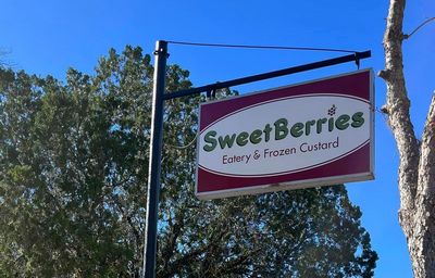 SweetBerries Gainesville - NW 5th Ave